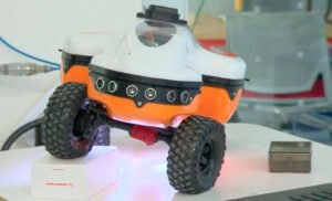 BeachBot: el robot que limpia las playas de colillas de cigarrillo ...